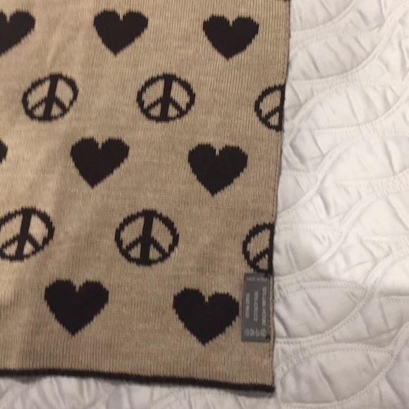 Moschino authentic scarf reversible - Picture 3 of 5